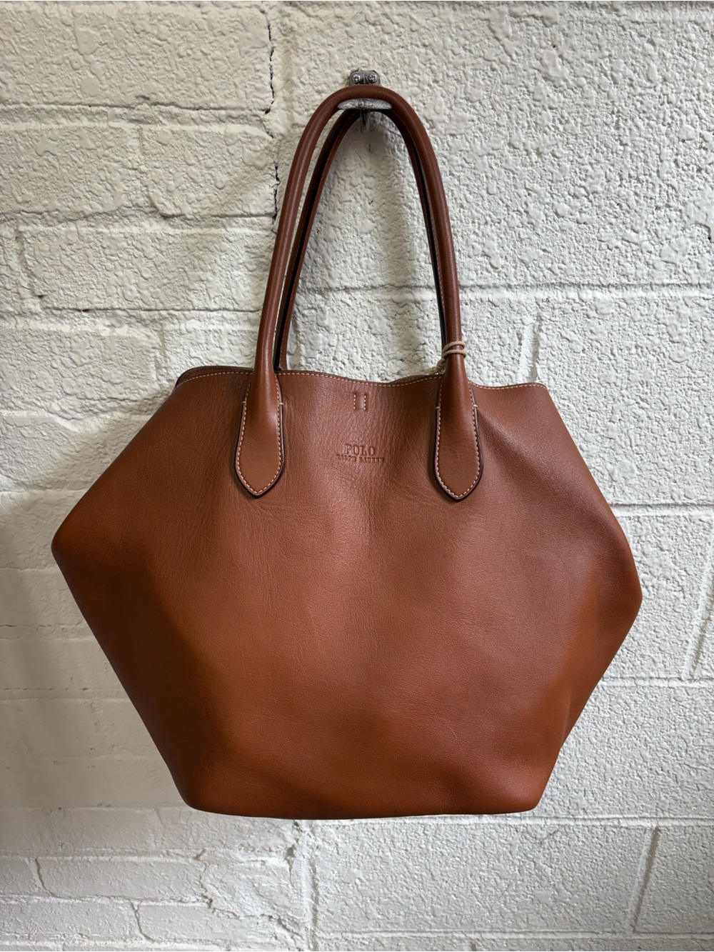 Polo by Ralph Lauren Bellport Large Reversible Leather Tote - Picture 4 of 15